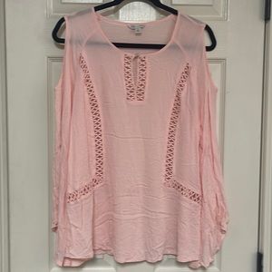 Cato size XL blouse. Peep hole shoulders. Very cute! See pictures!